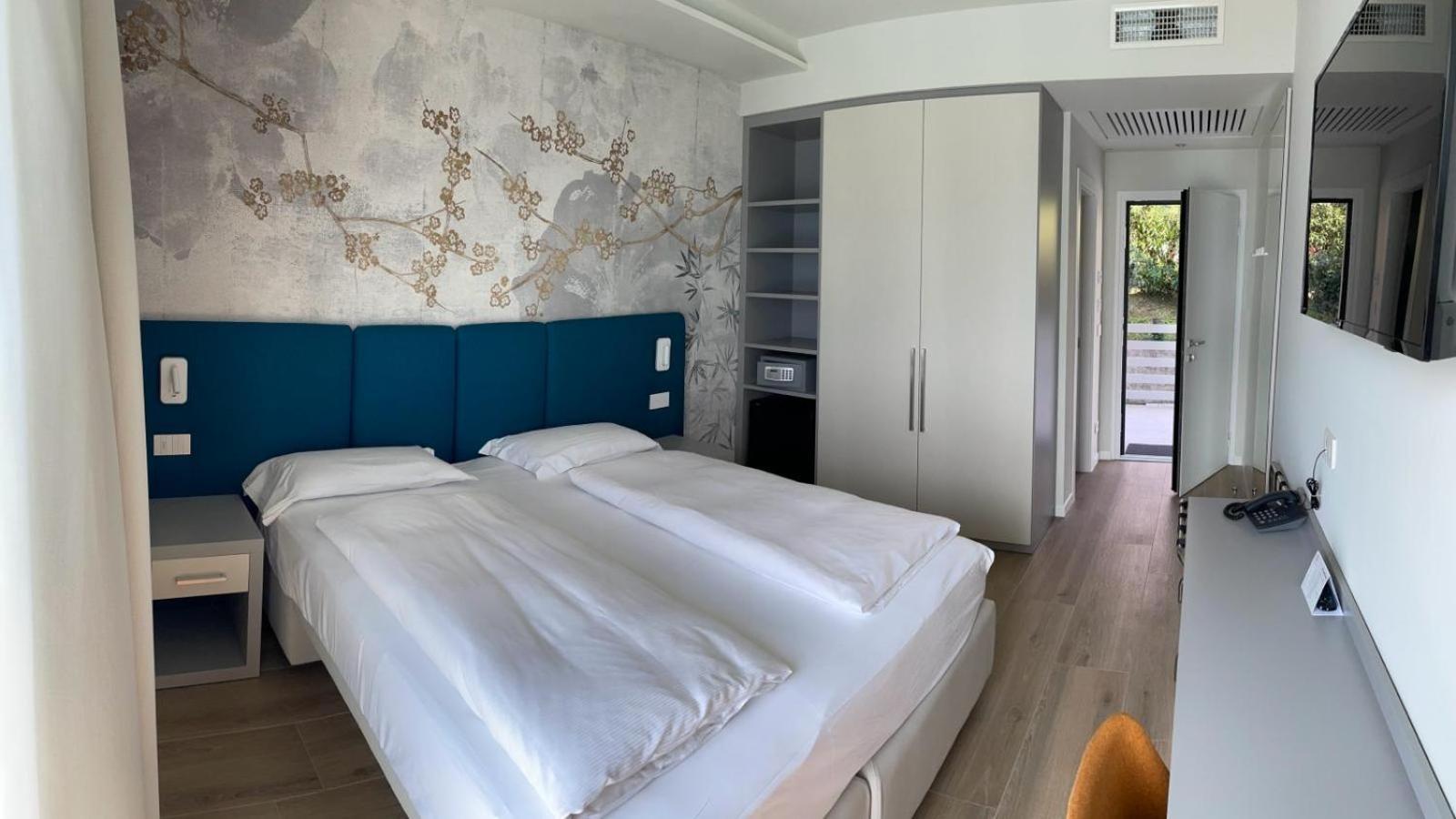 Double Room with Lake View in Villa Silvia,1593666320:JPEG